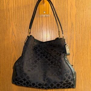 New Coach Madison OP Art Sateen Phoebe Shoulder Bag Purse Black 25637 Signature